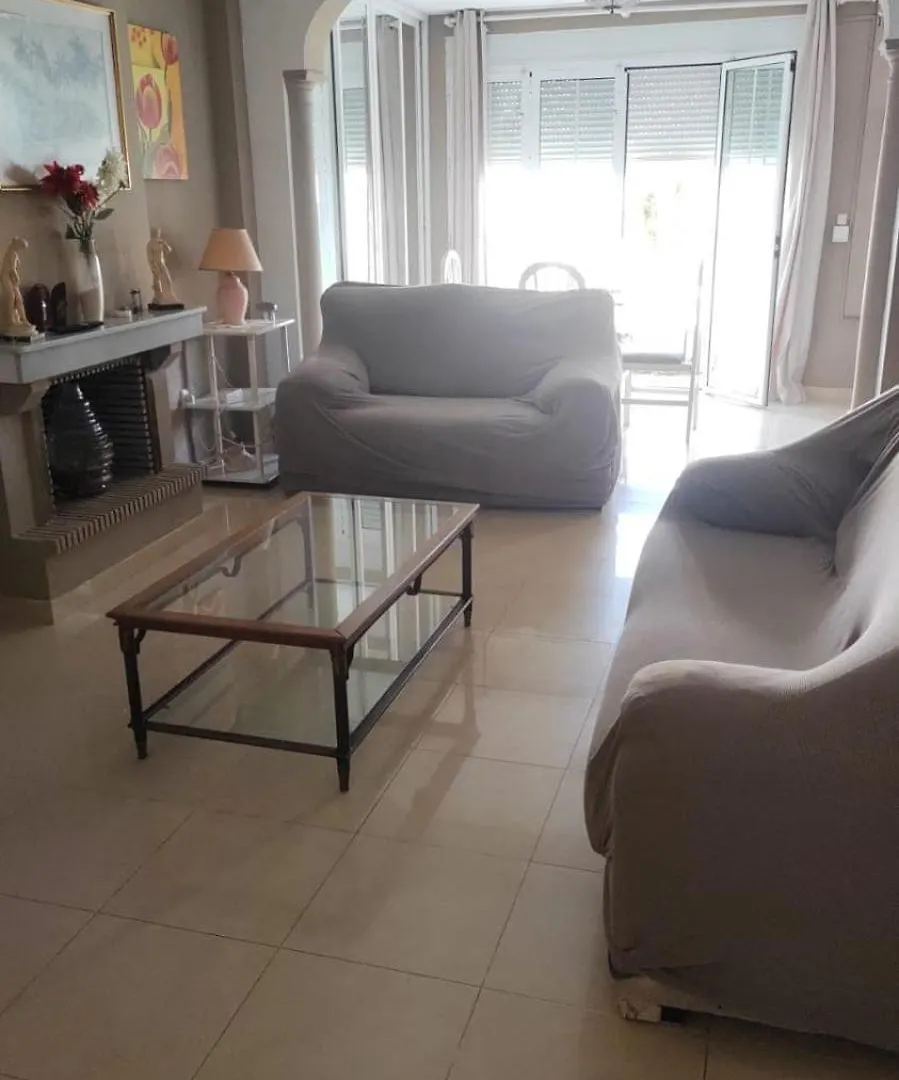 בית נופש הוילה מיחאס קוסטה Beautiful Detached House With Garden